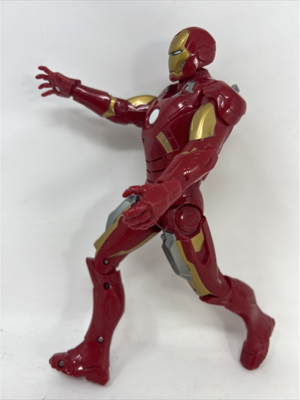 Marvel Avenger 2012 Iron Man Talking Action Figure 10" Tall Sound FX Posable